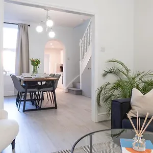  Holiday home Southview - Three Bedroom House